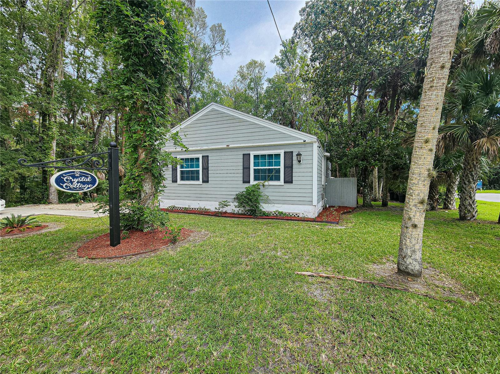 Image 4 of 40 For 110 Crystal Street