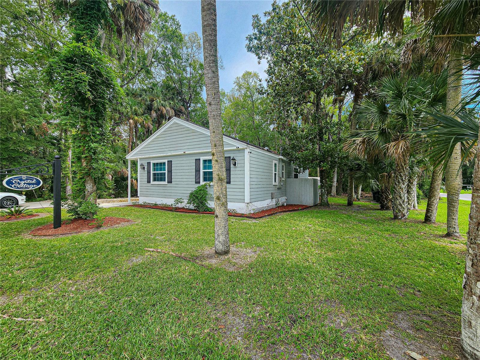 Image 5 of 40 For 110 Crystal Street