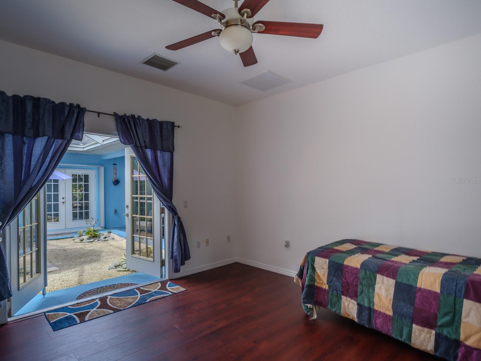 Image 84 of 94 For 5432 Pecos Terrace