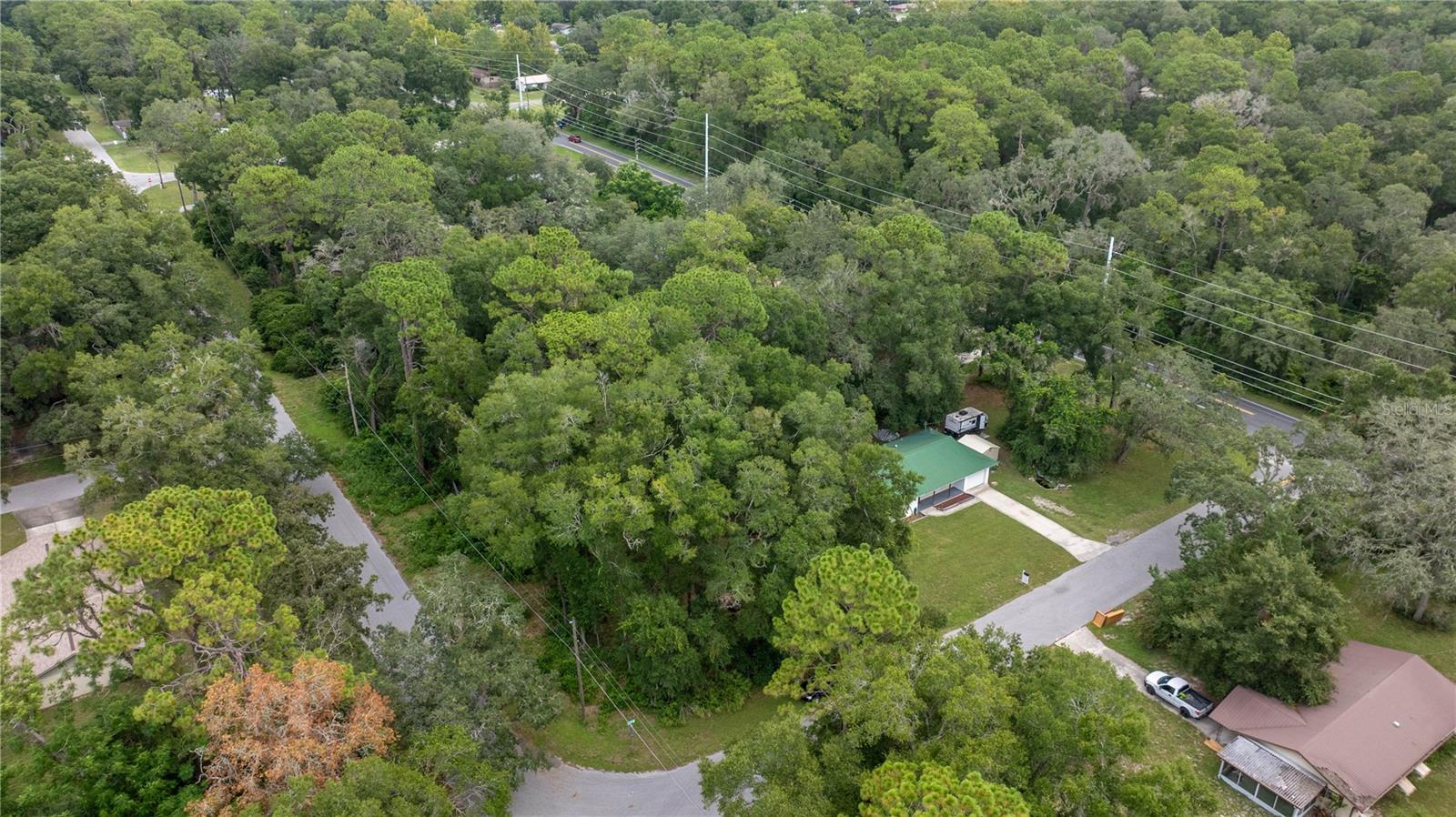 Listing photo id 25 for 2449 40th Street