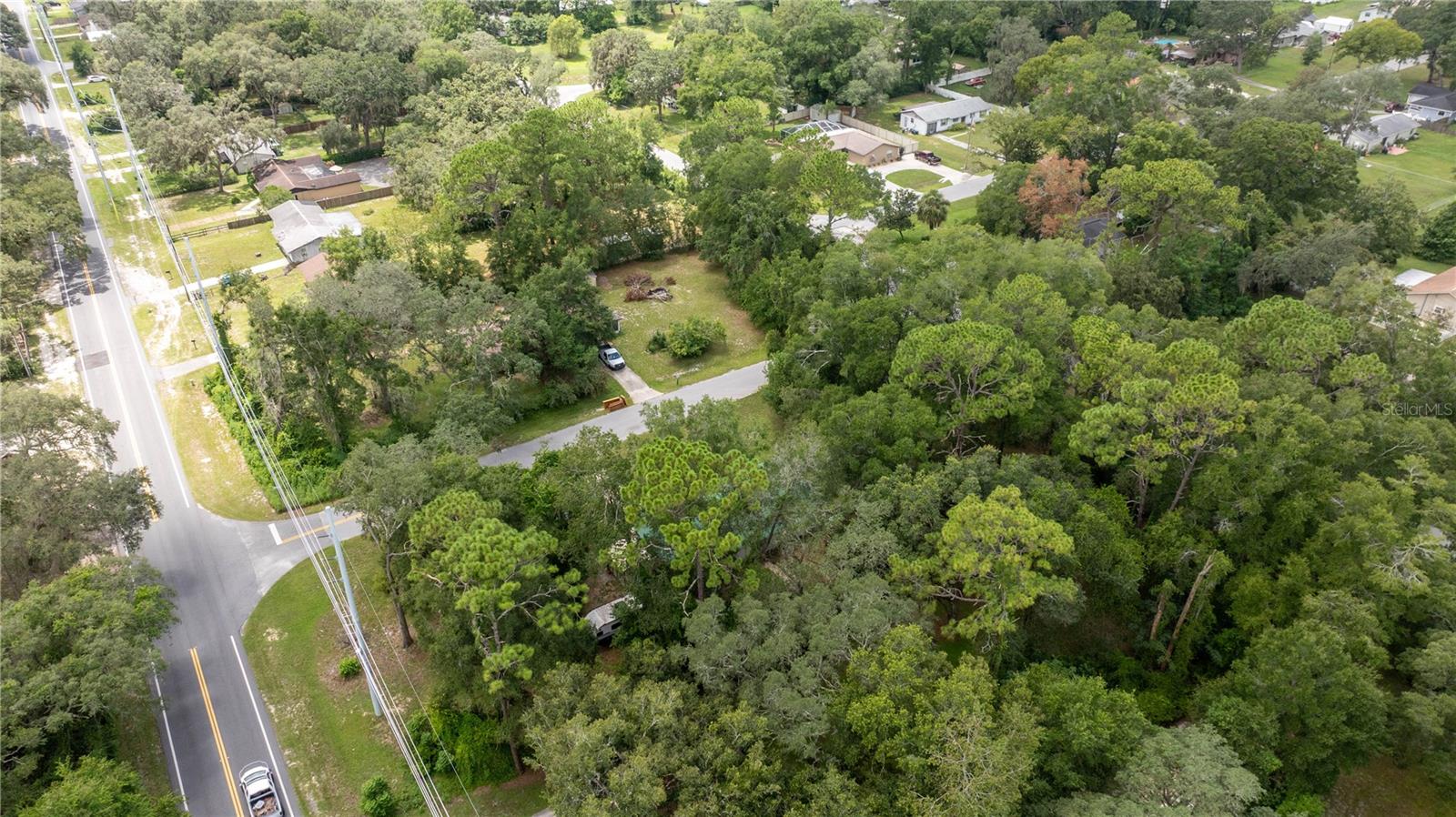 Listing photo id 26 for 2449 40th Street