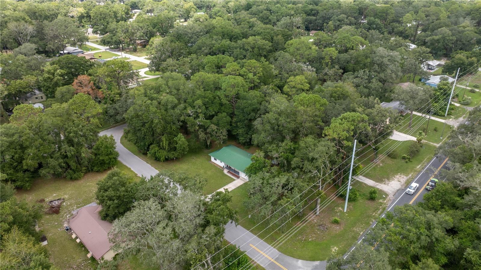 Listing photo id 32 for 2449 40th Street
