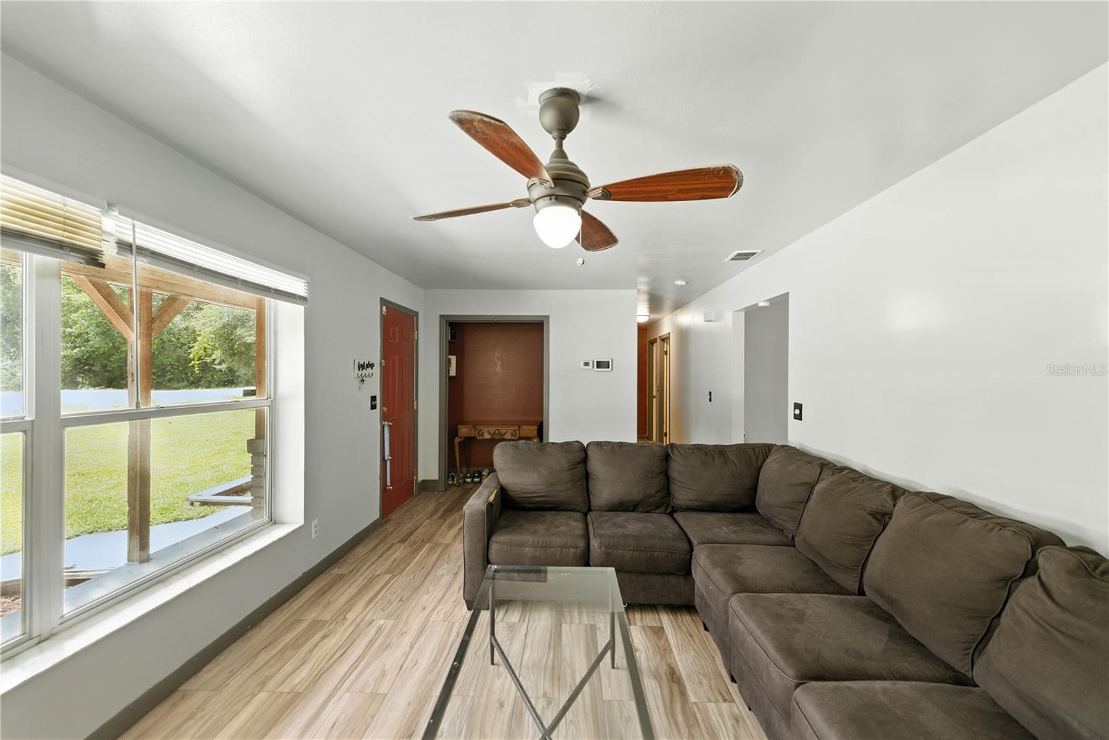 Listing photo id 4 for 2449 40th Street