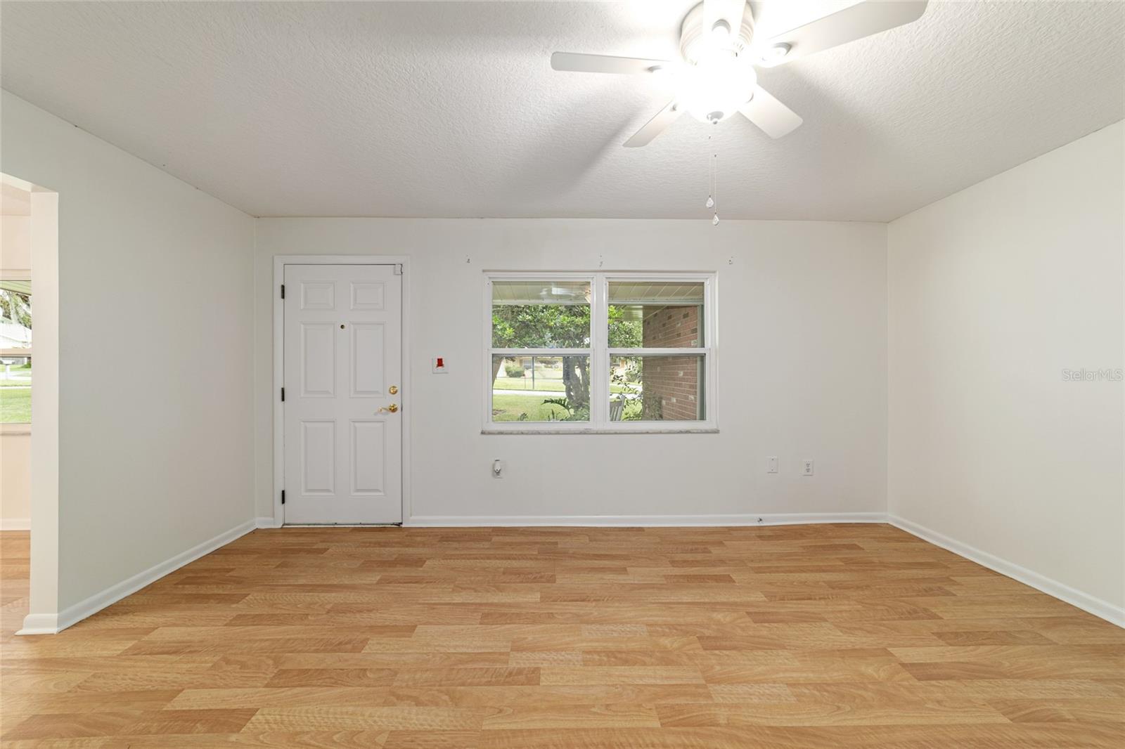 Image 29 of 83 For 3561 30th Terrace