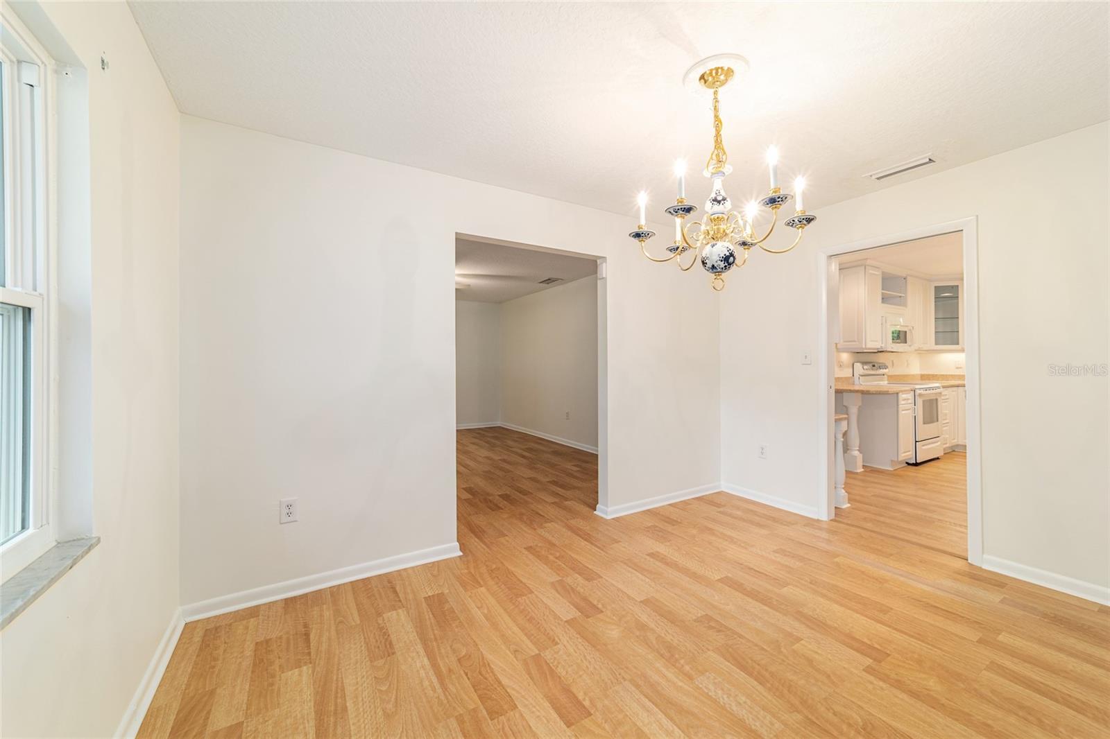 Image 43 of 83 For 3561 30th Terrace