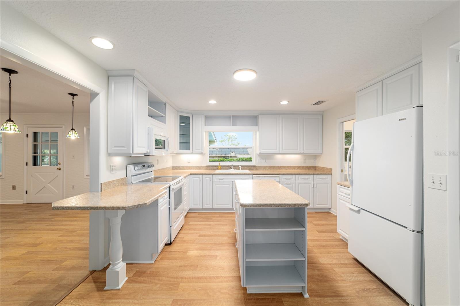 Image 45 of 83 For 3561 30th Terrace
