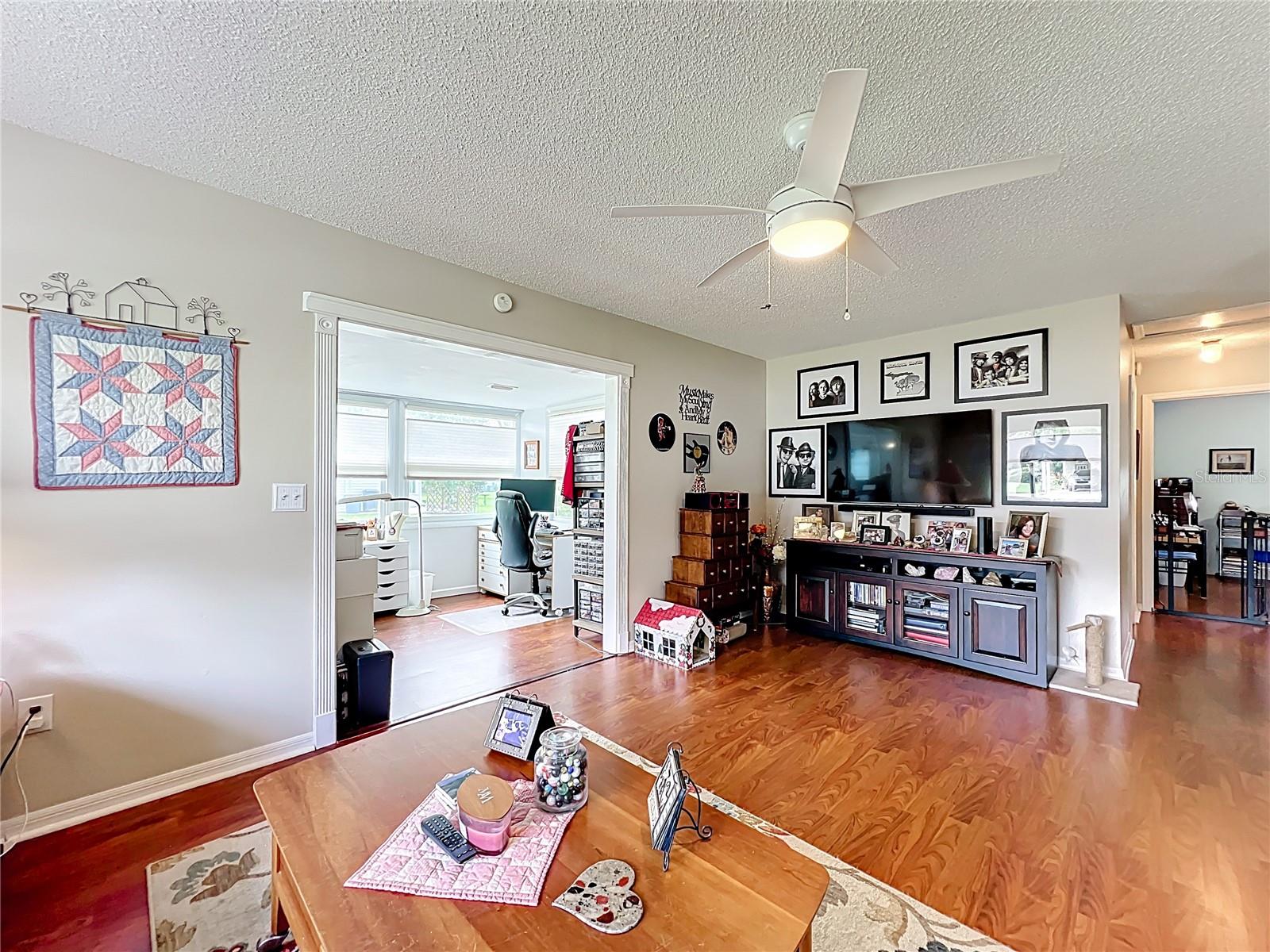 Image 6 of 50 For 6468 107th Place