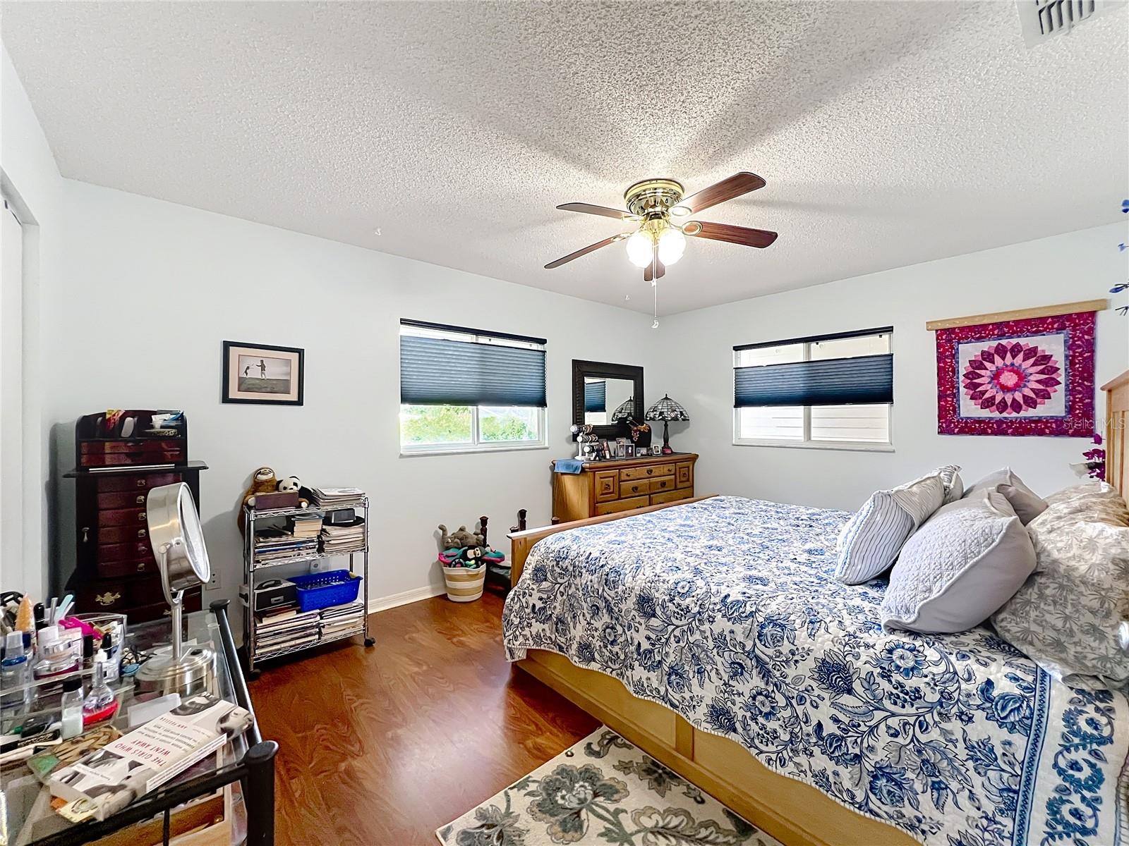 Image 8 of 50 For 6468 107th Place