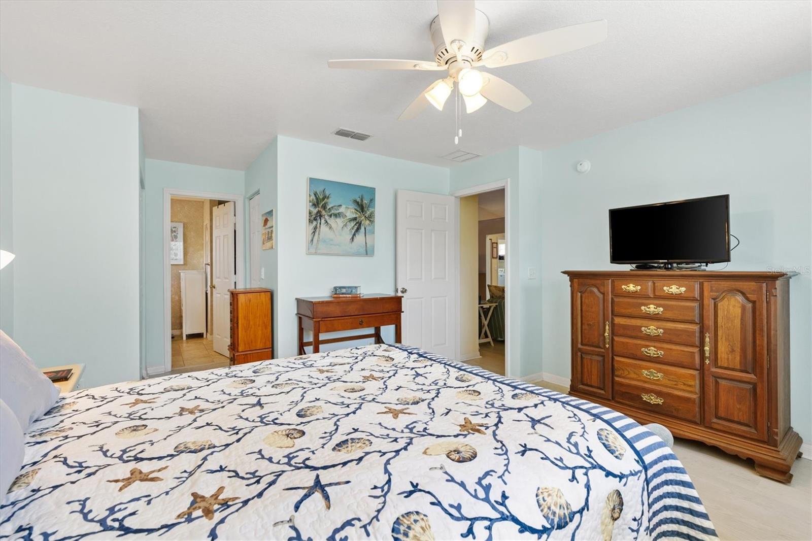 Image 14 of 52 For 17508 119th Circle