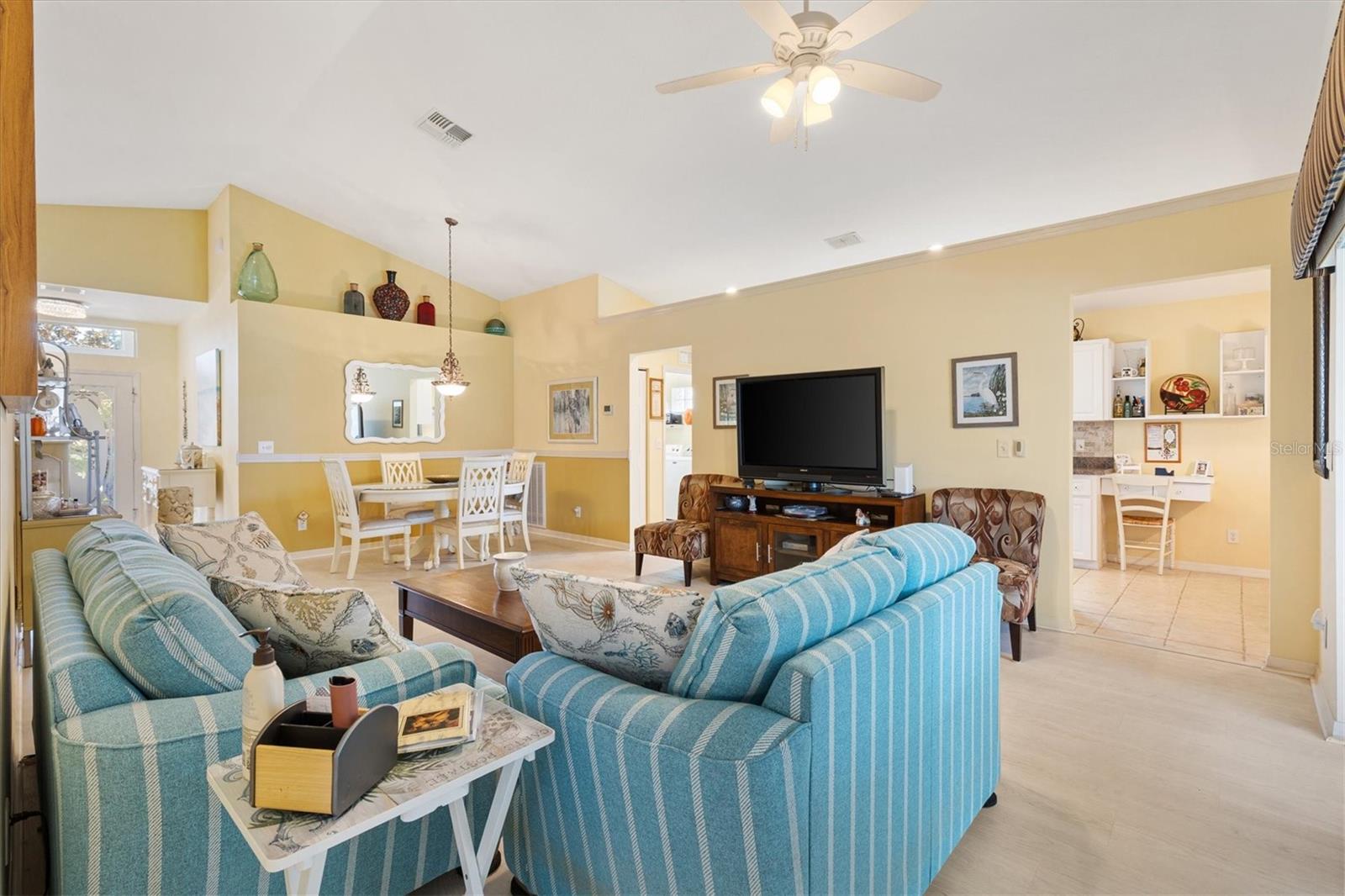 Image 7 of 52 For 17508 119th Circle