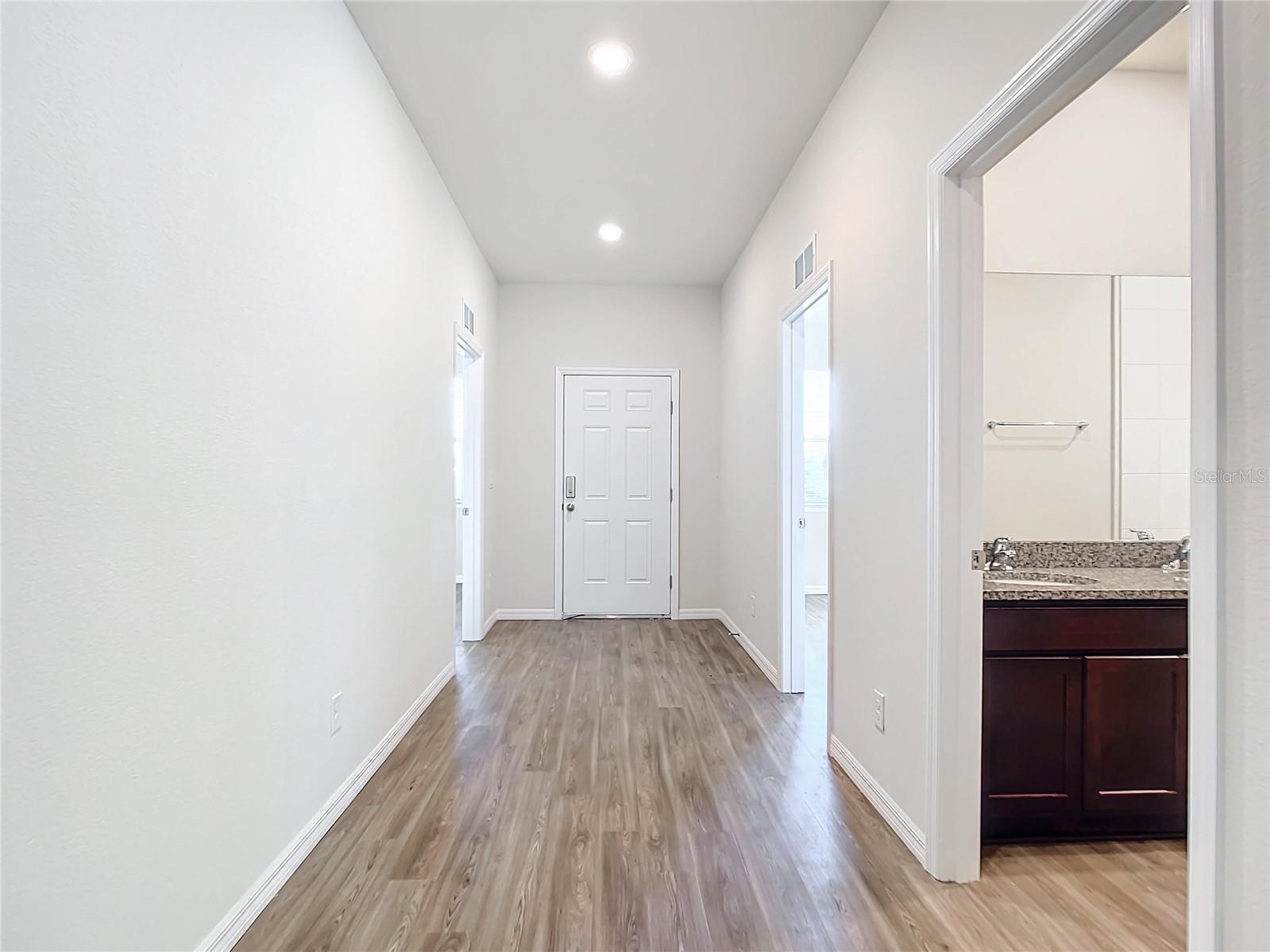 Image 3 of 24 For 27287 Deep Creek Boulevard
