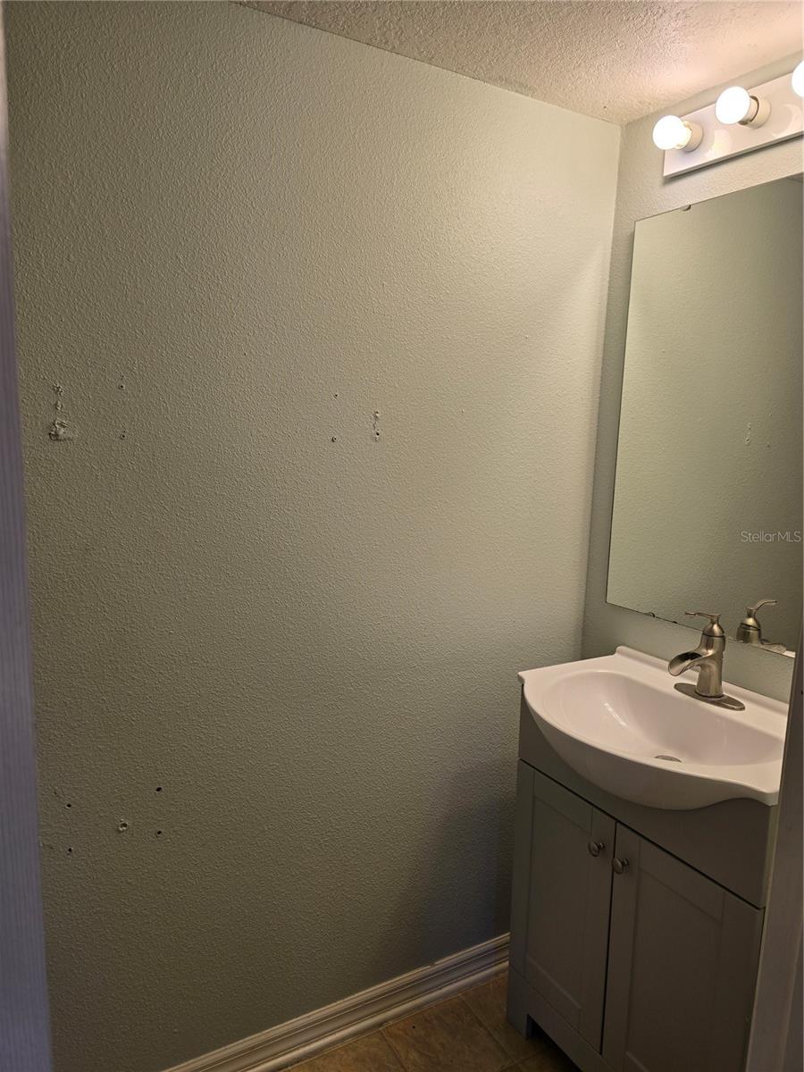Image 6 of 17 For 2731 161st Loop