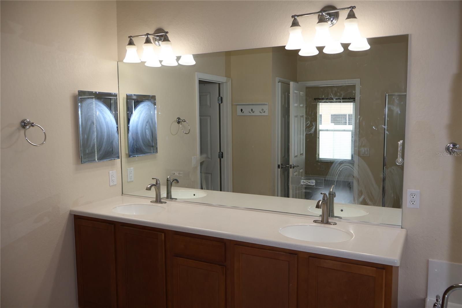 Image 14 of 38 For 5544 40th Street