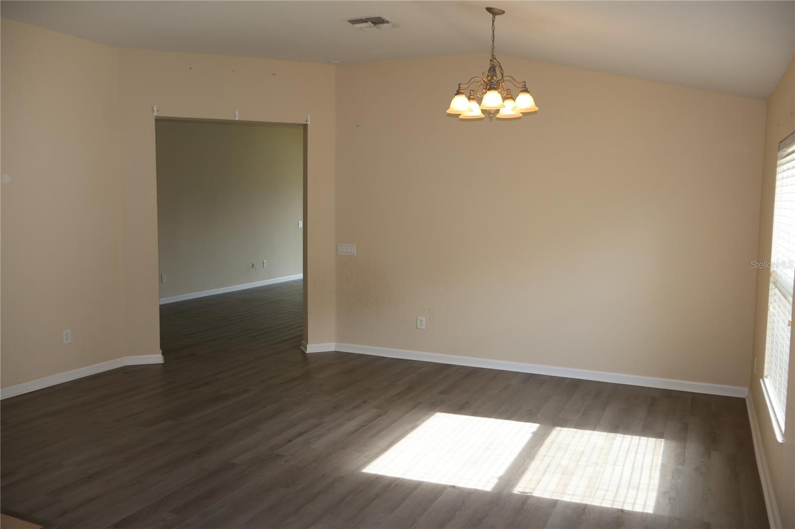 Image 5 of 38 For 5544 40th Street