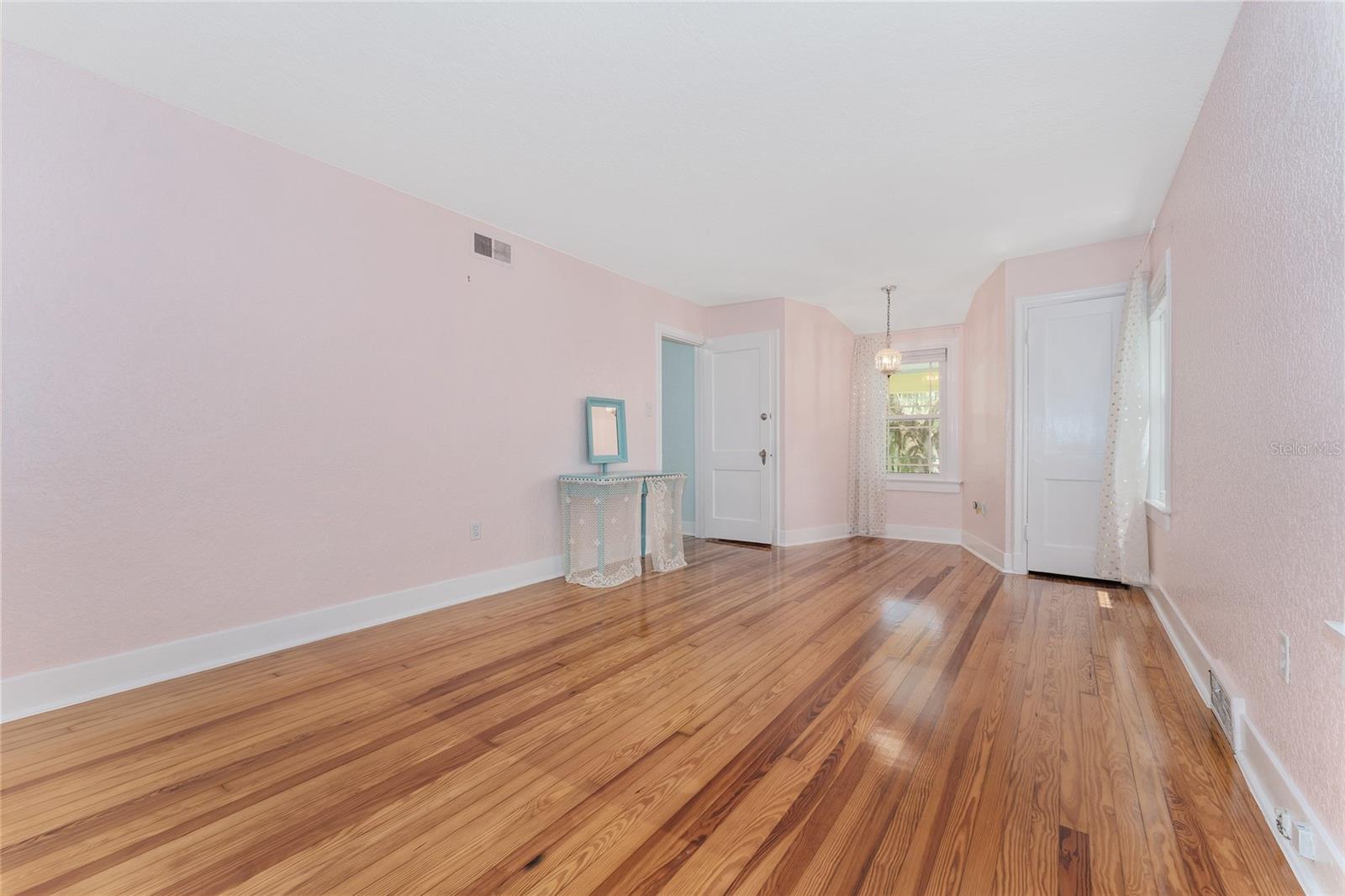 Image 20 of 26 For 1226 9th Avenue