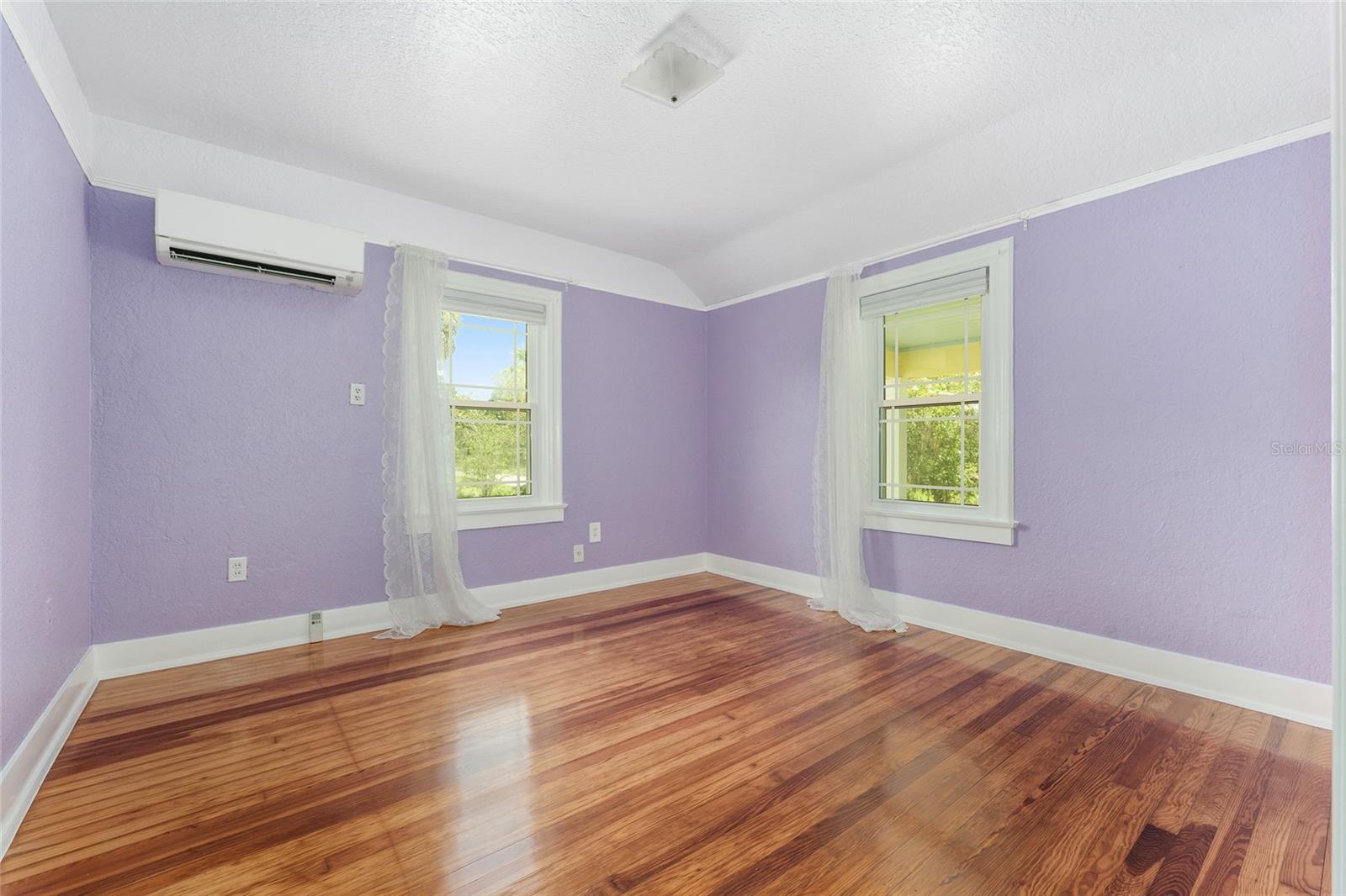 Image 21 of 26 For 1226 9th Avenue