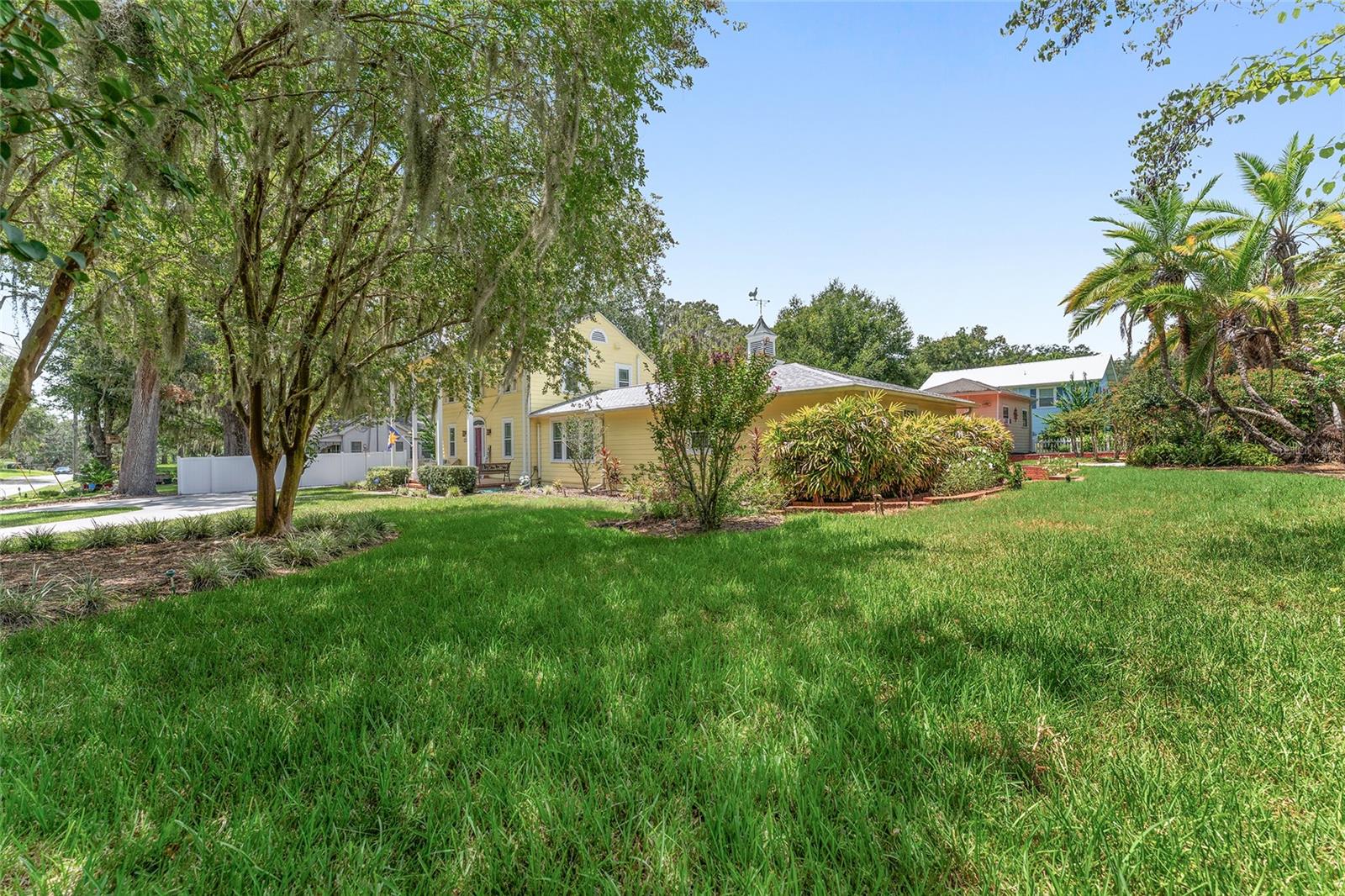 Image 4 of 26 For 1226 9th Avenue