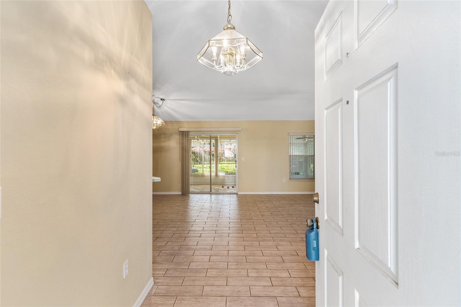 Image 12 of 40 For 11631 Sw 71st Cir