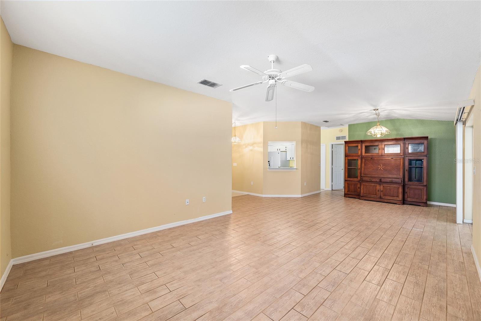 Image 17 of 40 For 11631 Sw 71st Cir
