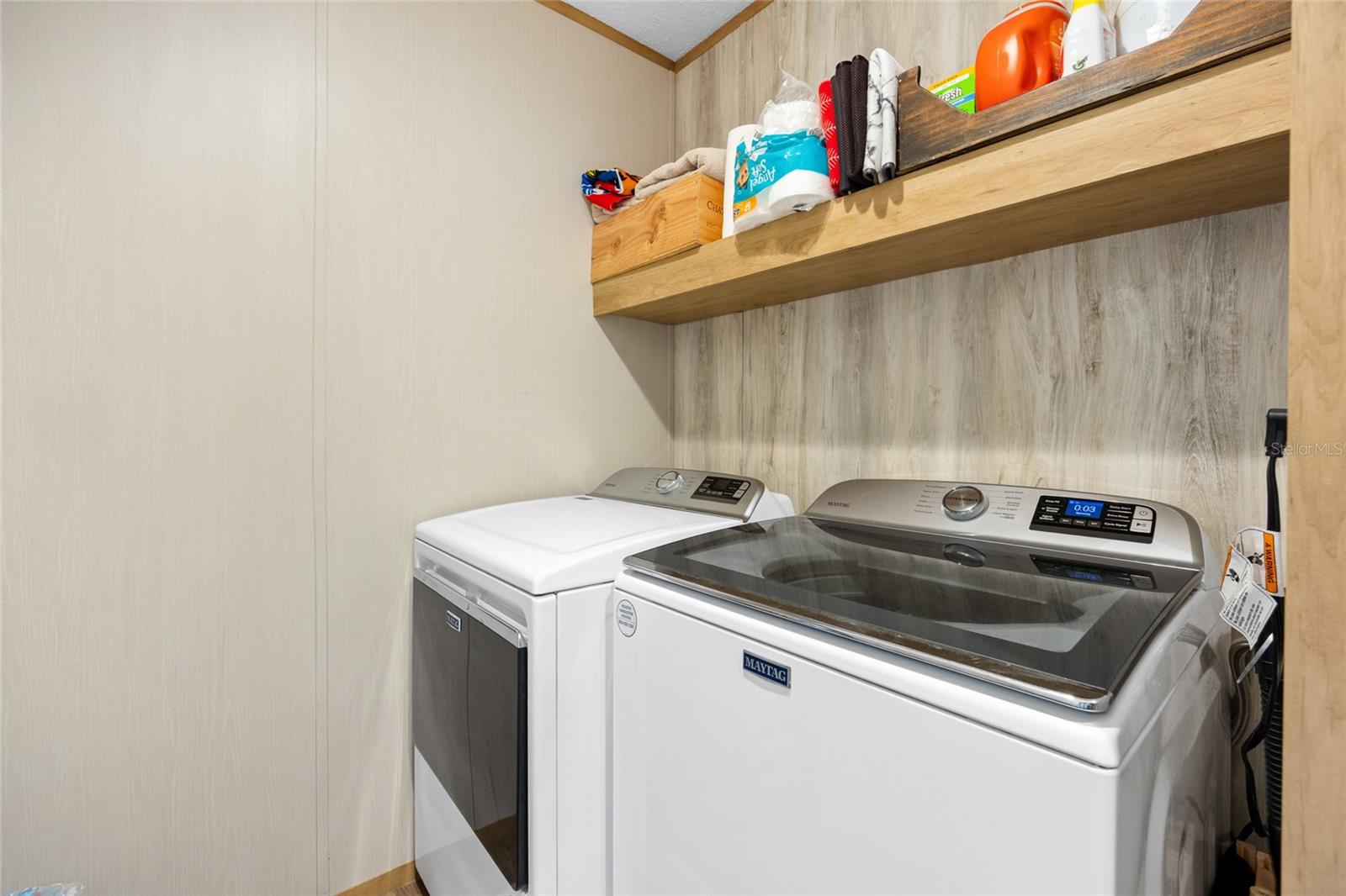 Image 10 of 23 For 8444 Jennifer Court