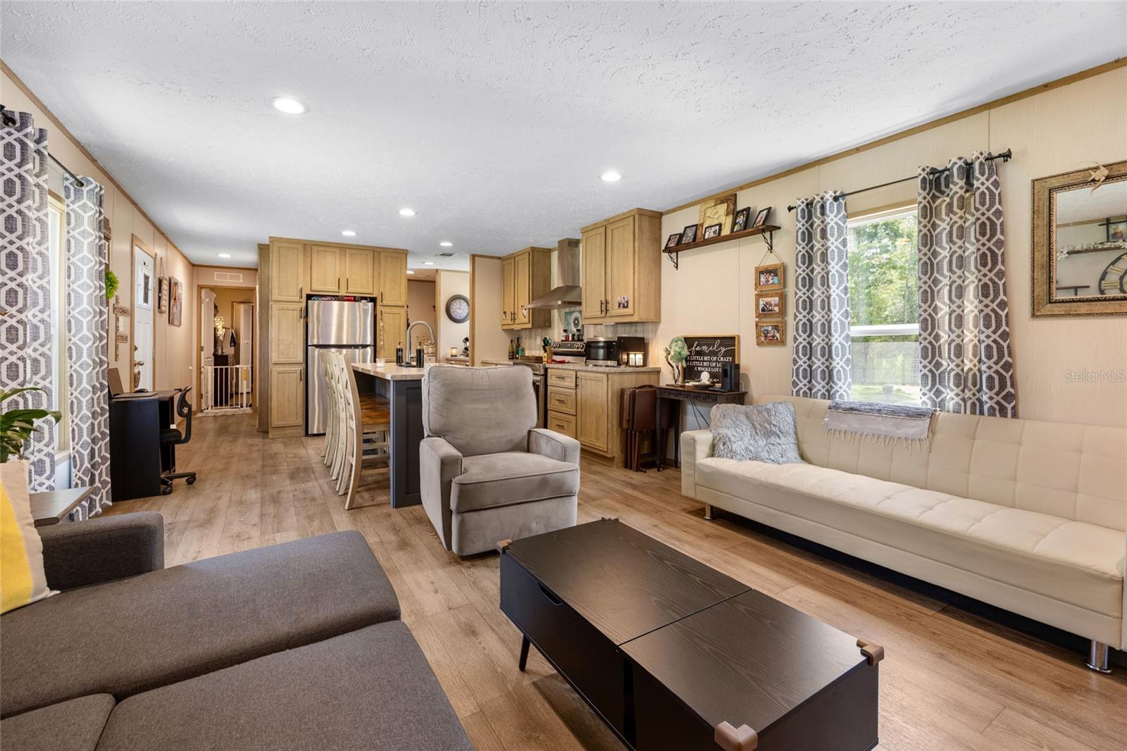 Image 4 of 23 For 8444 Jennifer Court