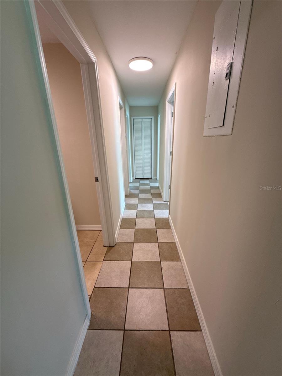 Image 2 of 13 For 1909 6th Street