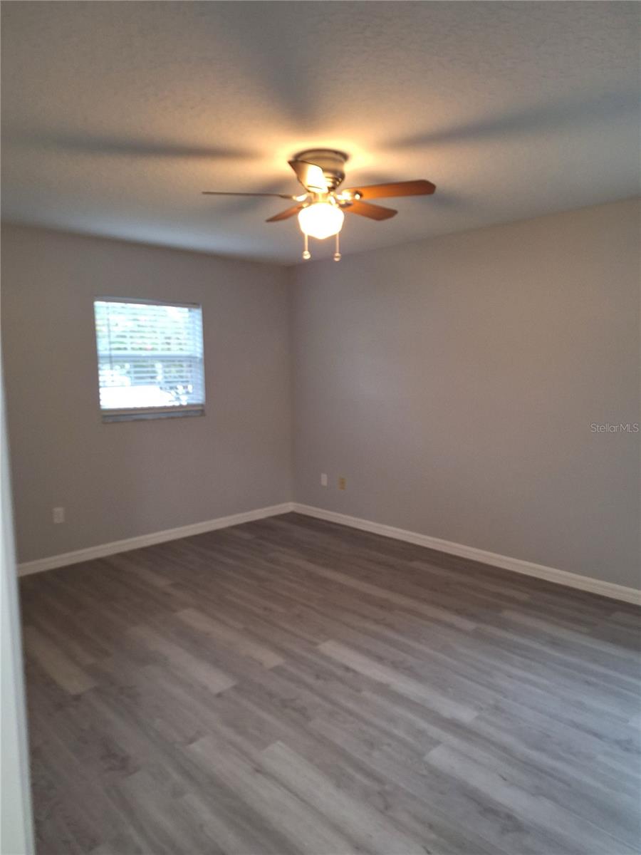 Image 11 of 25 For 4172 35th Avenue Road