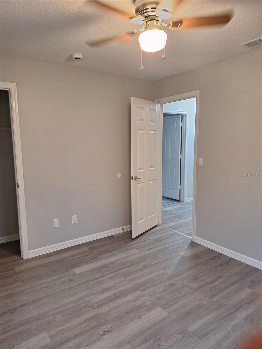 Image 18 of 25 For 4172 35th Avenue Road
