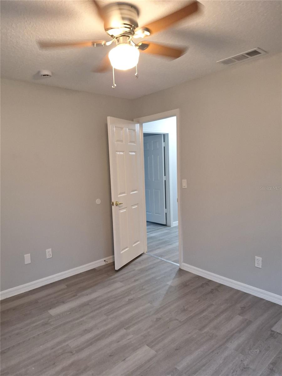 Image 21 of 25 For 4172 35th Avenue Road
