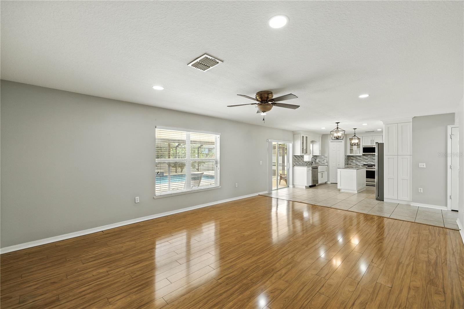 Image 12 of 34 For 3223 41st Avenue
