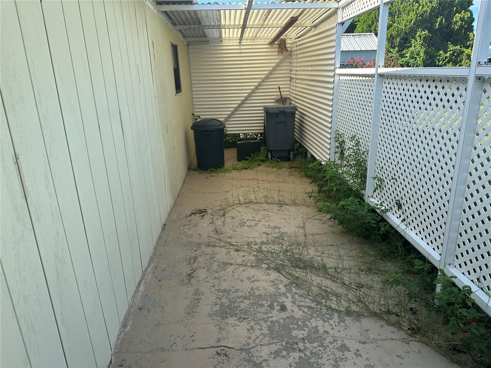 Image 3 of 23 For 10078 87th Terrace
