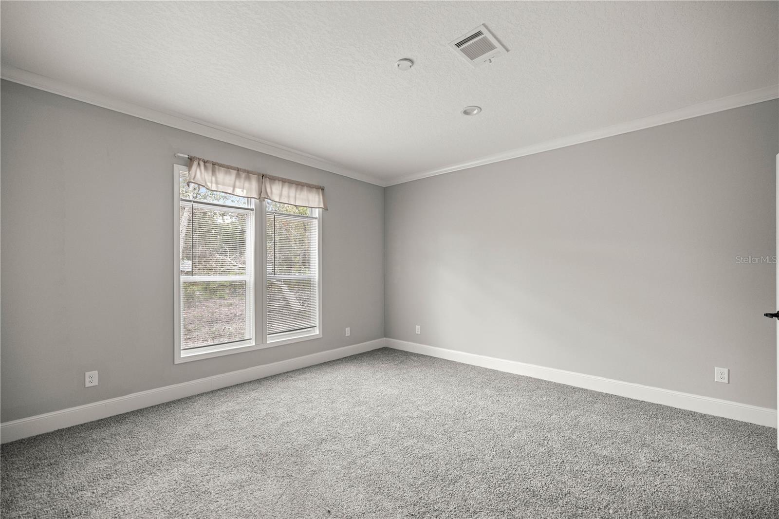 Image 17 of 31 For 12451 82 Place