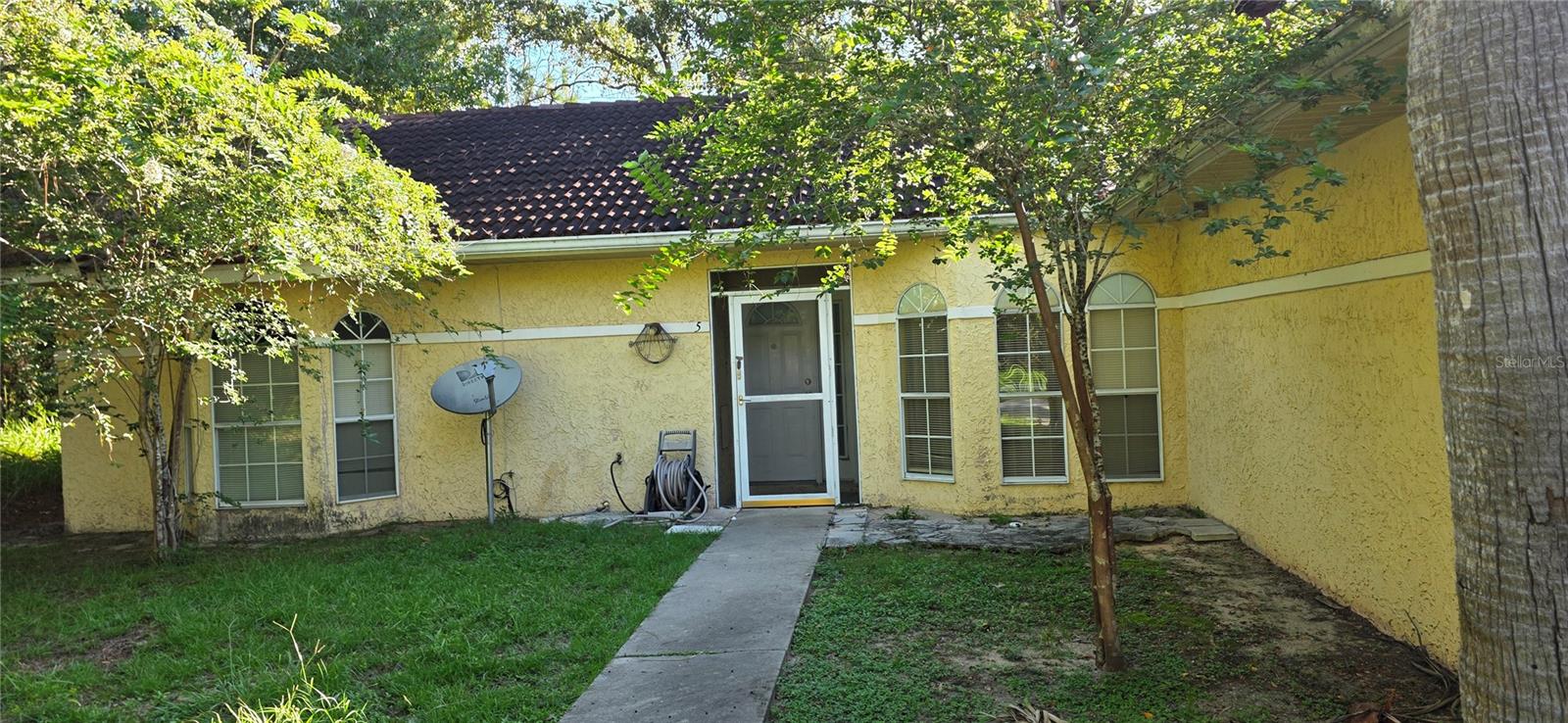 Image 2 of 10 For 5 Midway Court