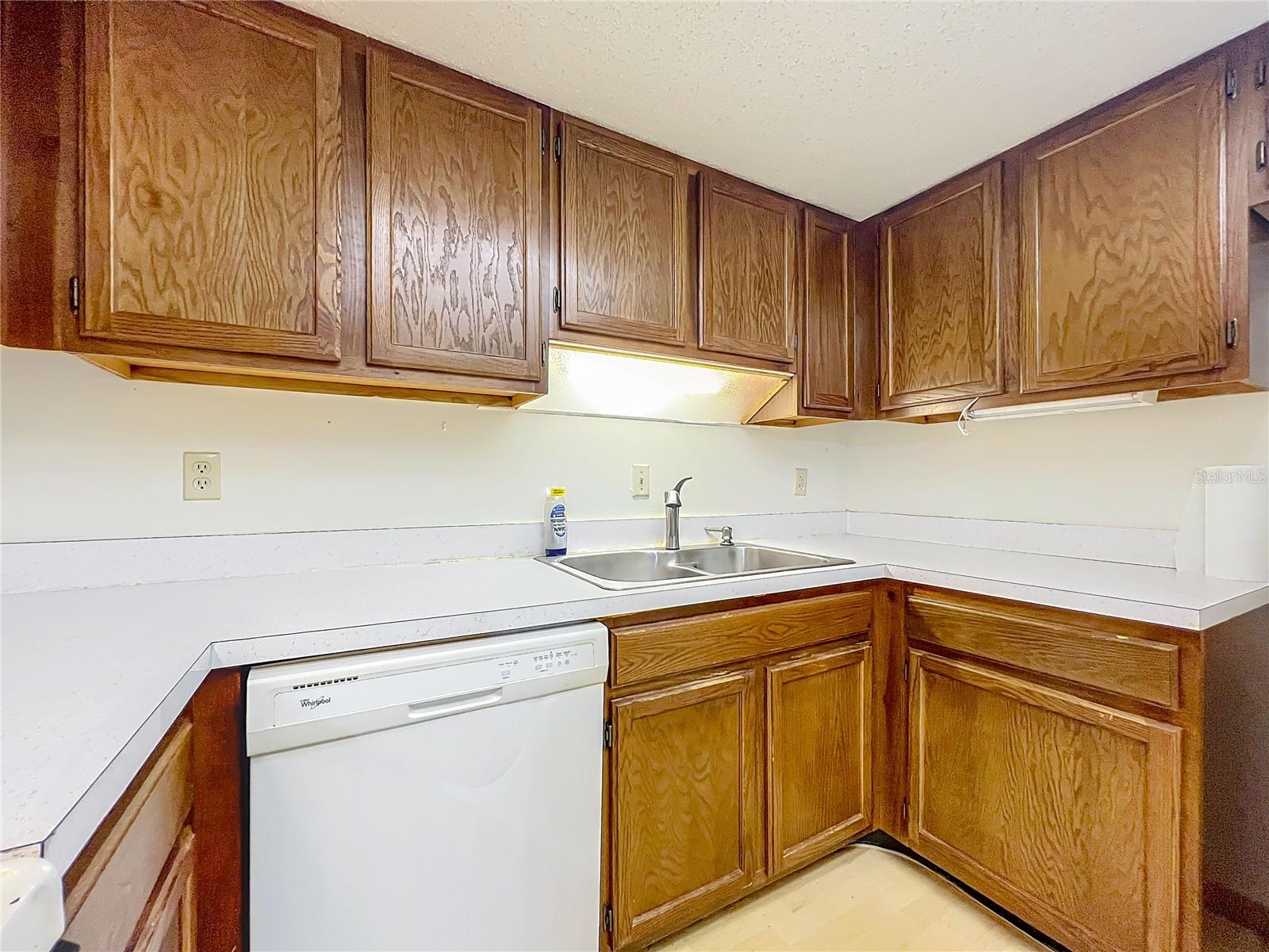 Image 10 of 42 For 496 Bahia Circle B