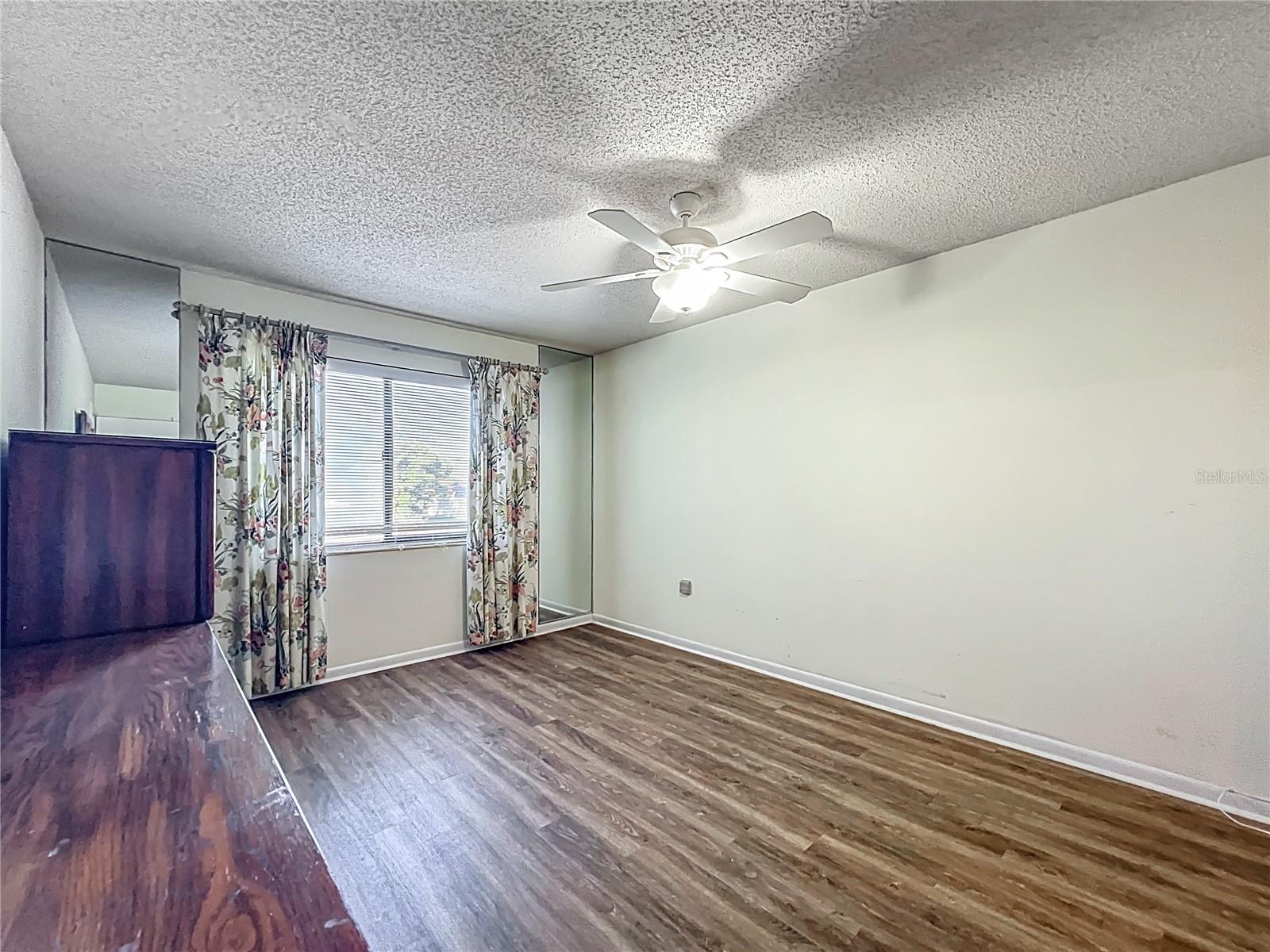 Image 19 of 42 For 496 Bahia Circle B