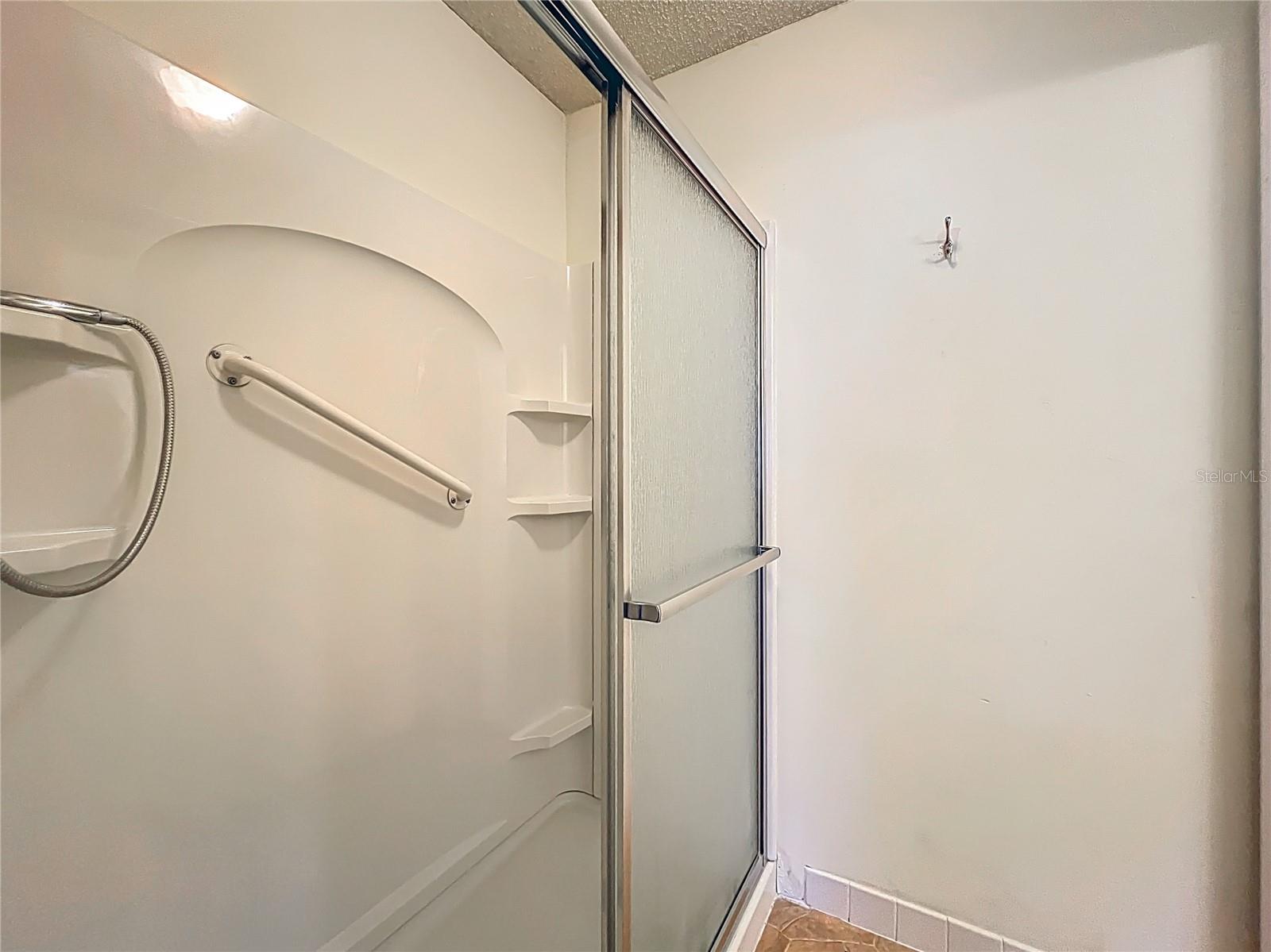 Image 24 of 42 For 496 Bahia Circle B