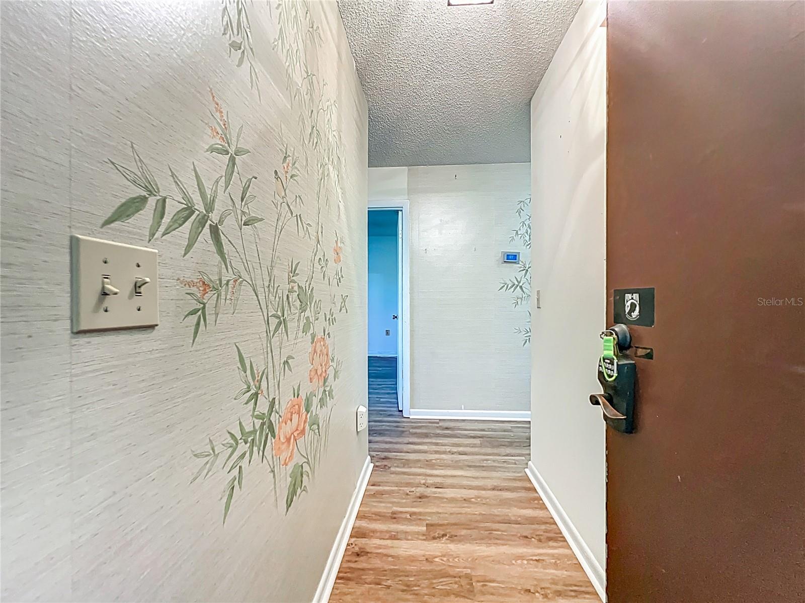 Image 4 of 42 For 496 Bahia Circle B
