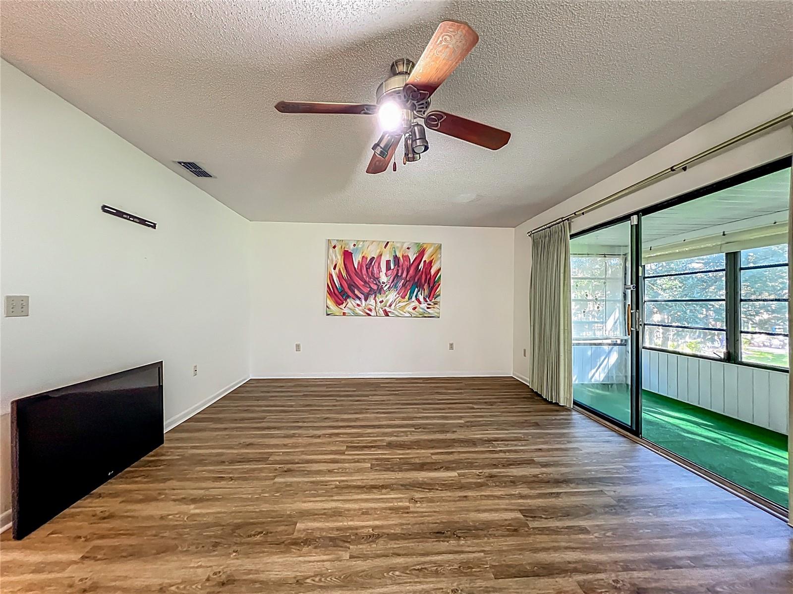 Image 8 of 42 For 496 Bahia Circle B