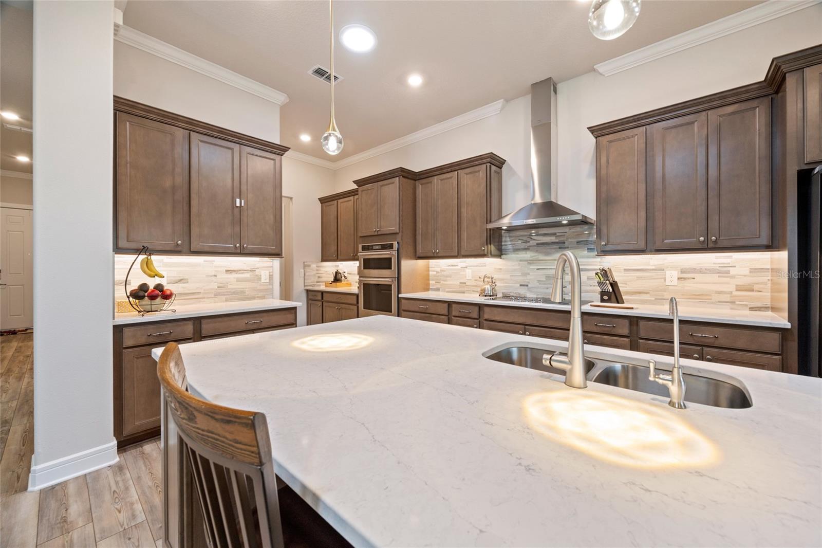 Image 13 of 66 For 5564 90th Avenue