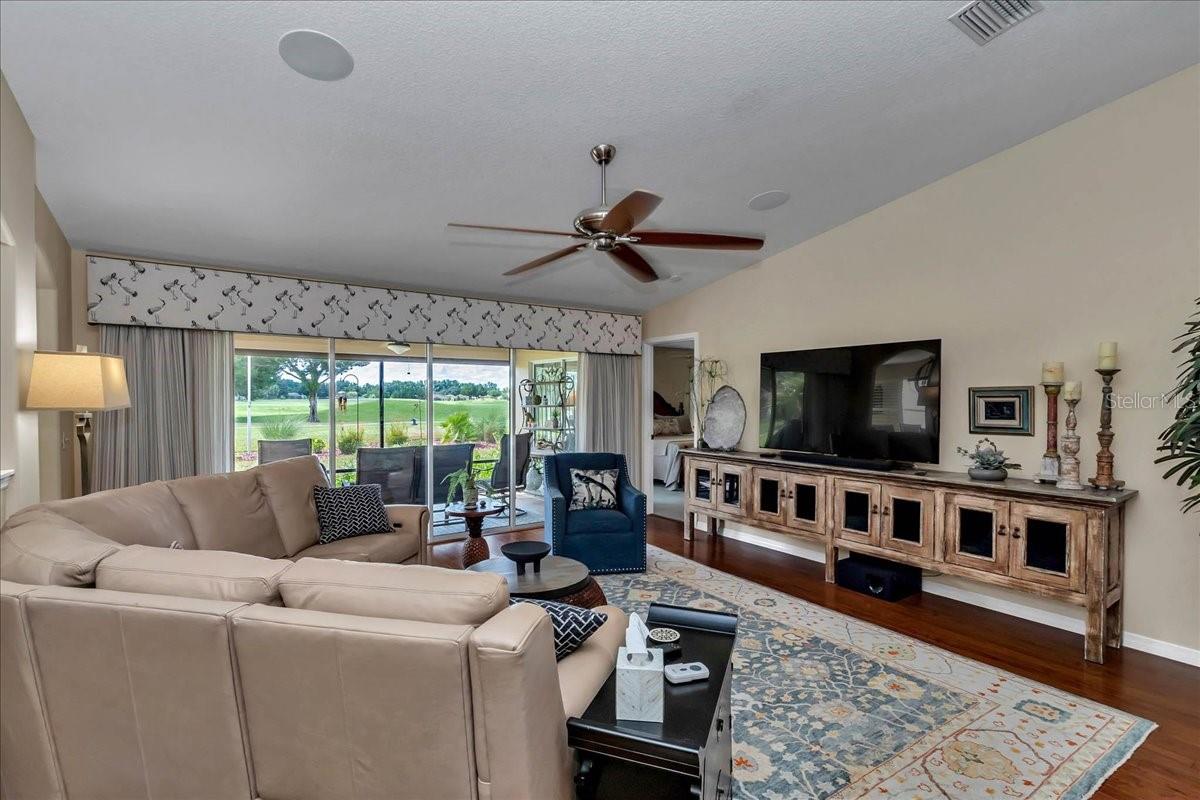 Image 11 of 54 For 1192 161st Place