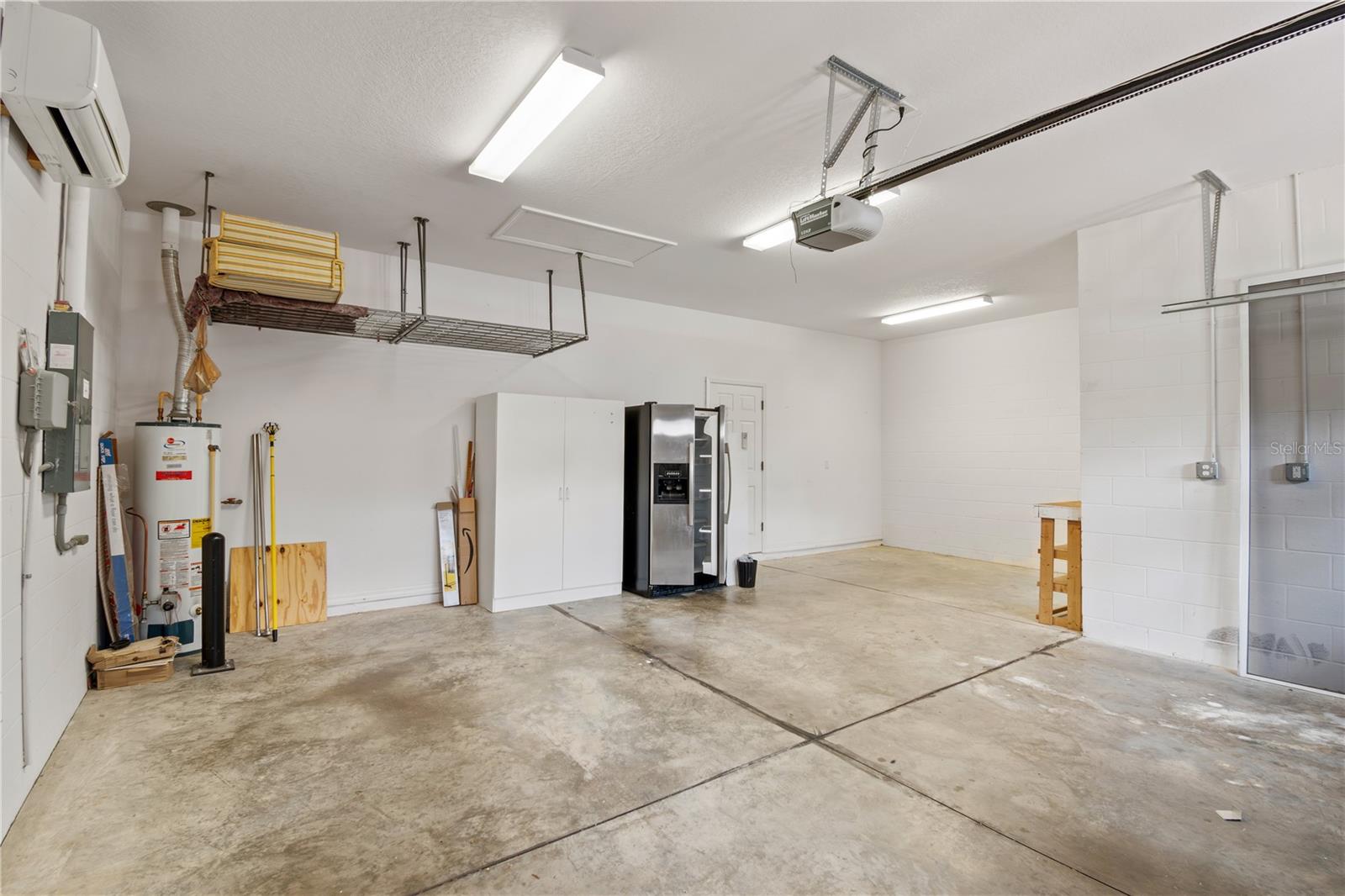 Listing photo id 33 for 8650 83rd Loop