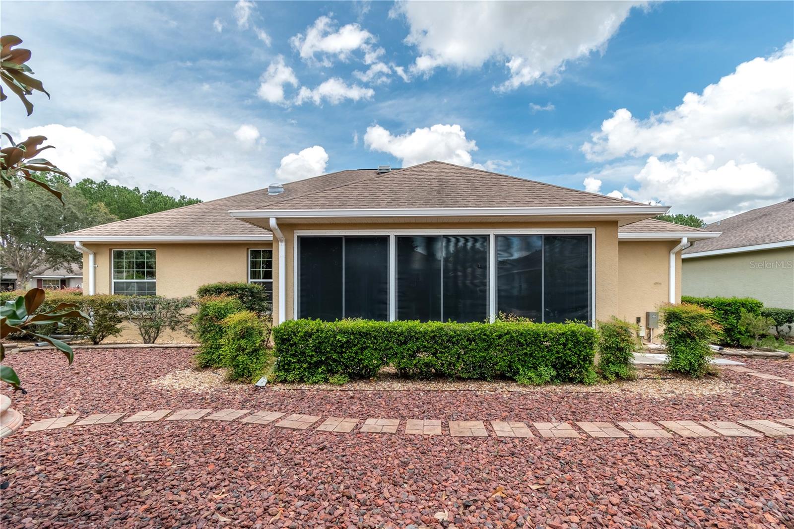 Listing photo id 41 for 8650 83rd Loop