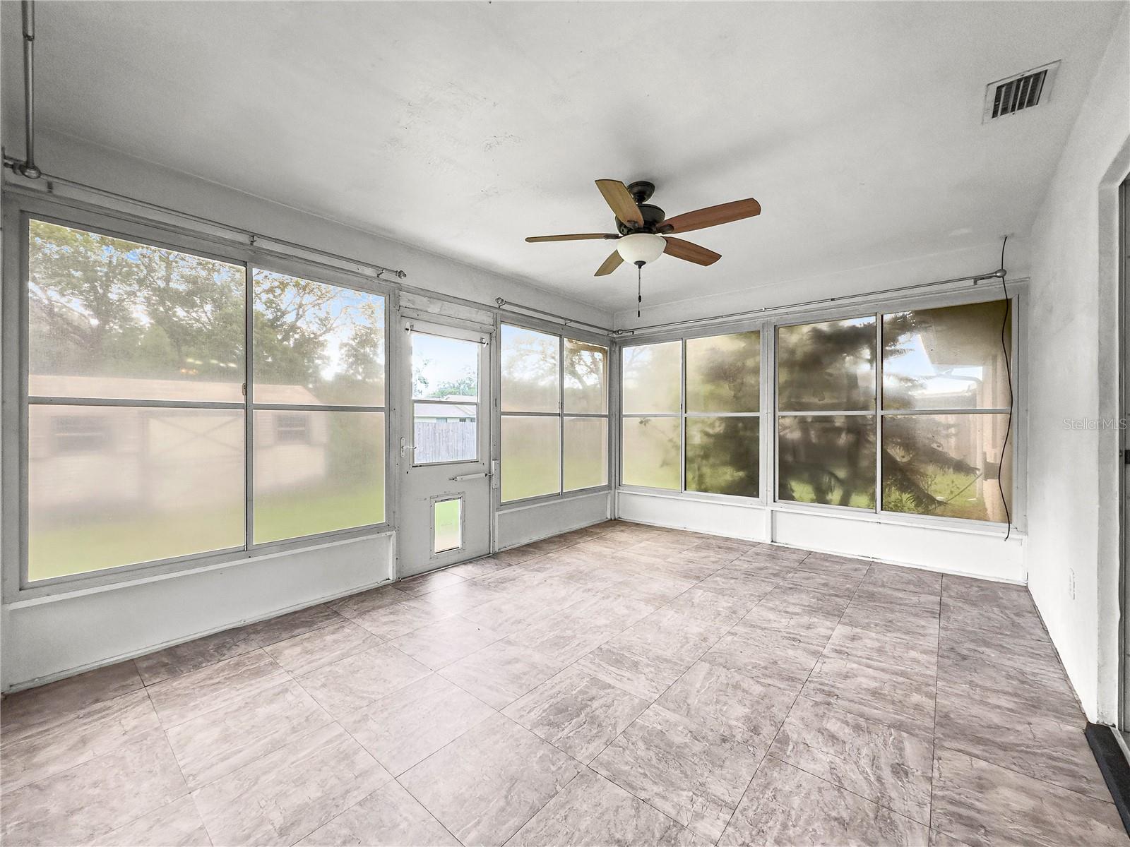 Image 26 of 30 For 10739 44th Terrace
