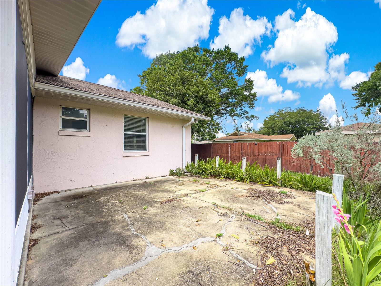 Image 28 of 30 For 10739 44th Terrace