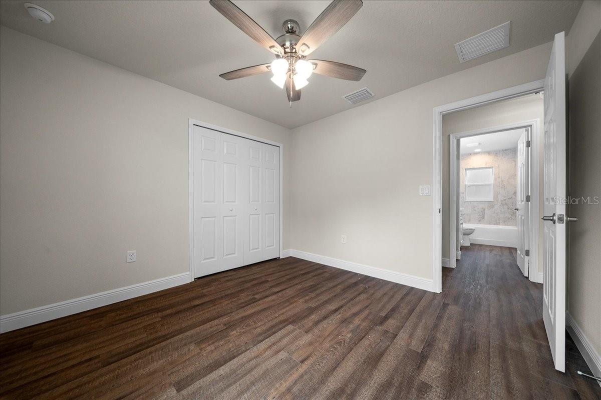 Image 29 of 84 For 3 Malauka Radial Track