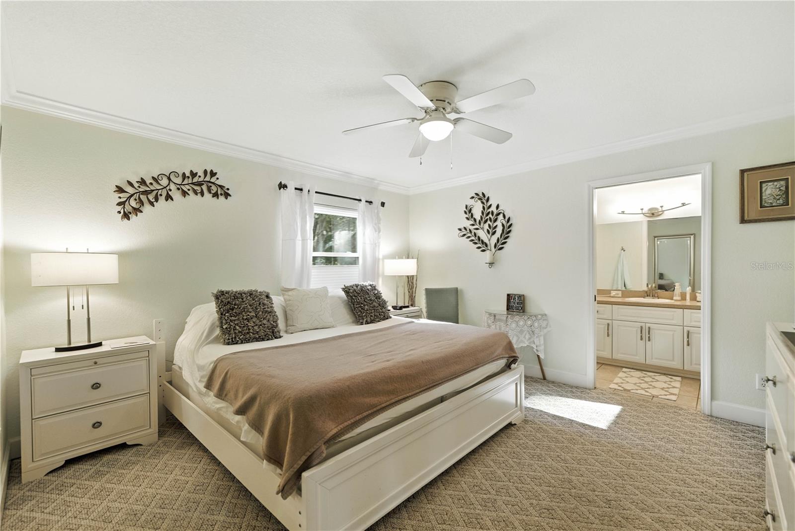 Listing photo id 9 for 5968 103rd Loop