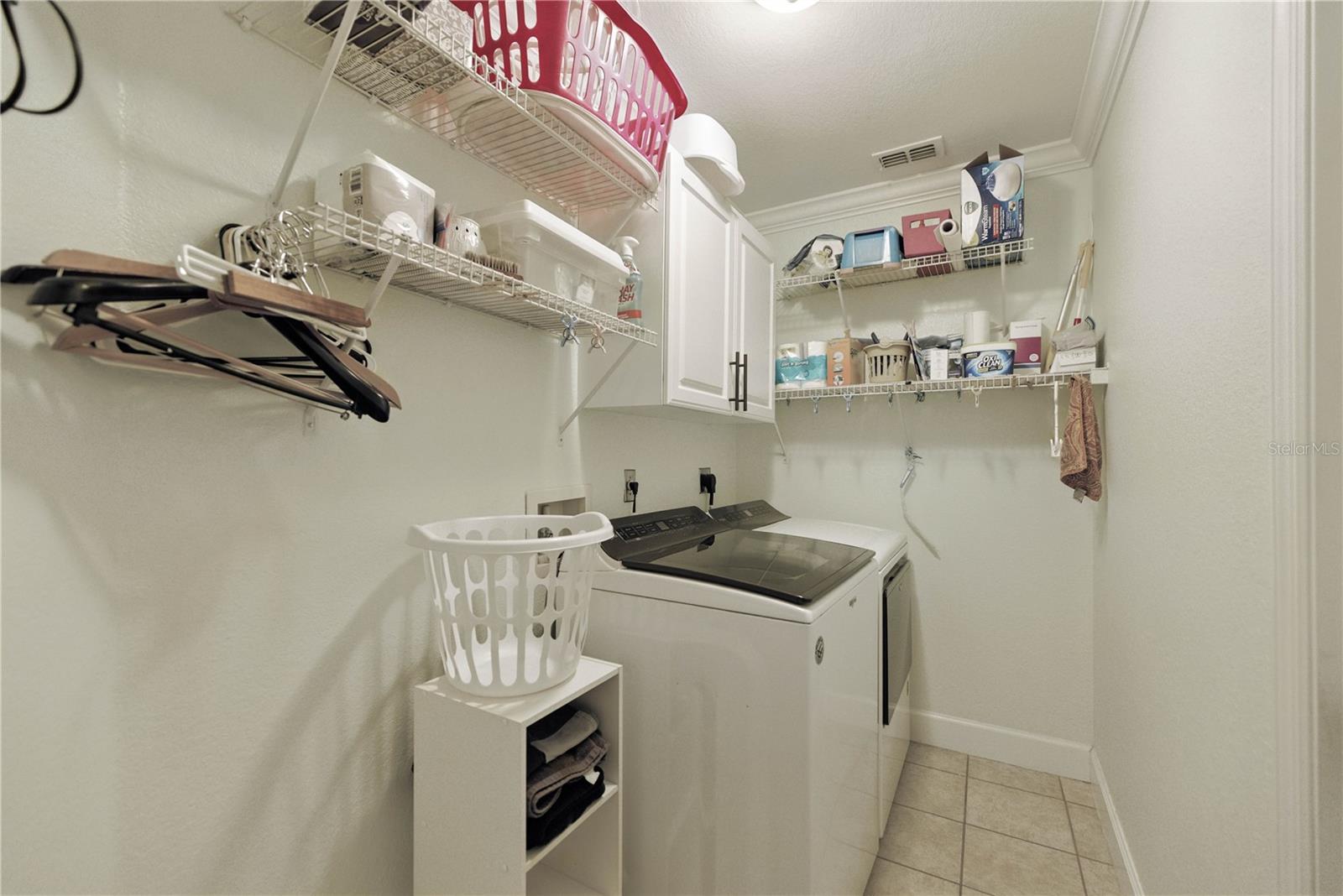 Listing photo id 13 for 5968 103rd Loop