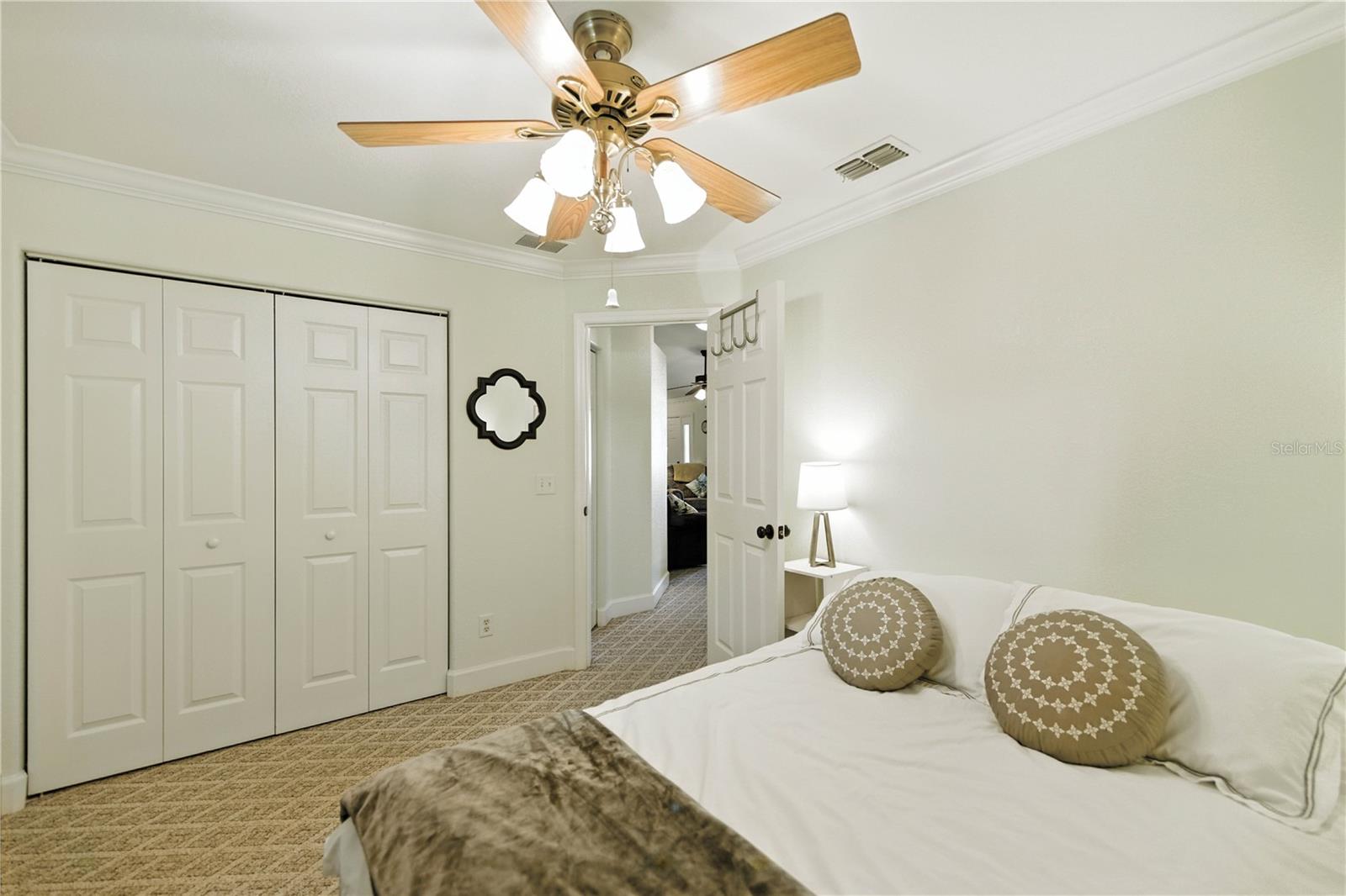Listing photo id 17 for 5968 103rd Loop