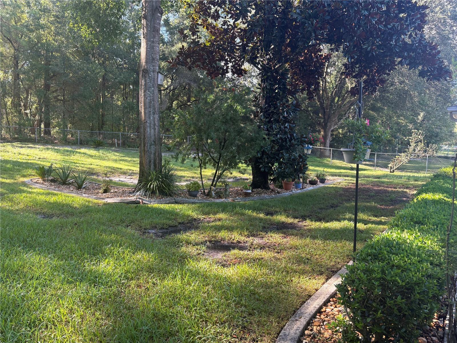 Listing photo id 23 for 5968 103rd Loop