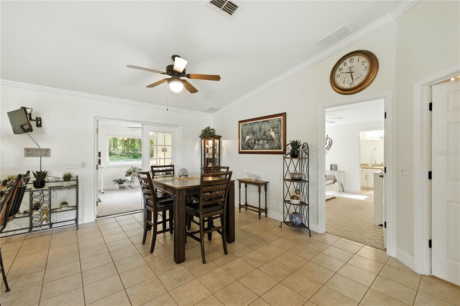 Listing photo id 1 for 5968 103rd Loop